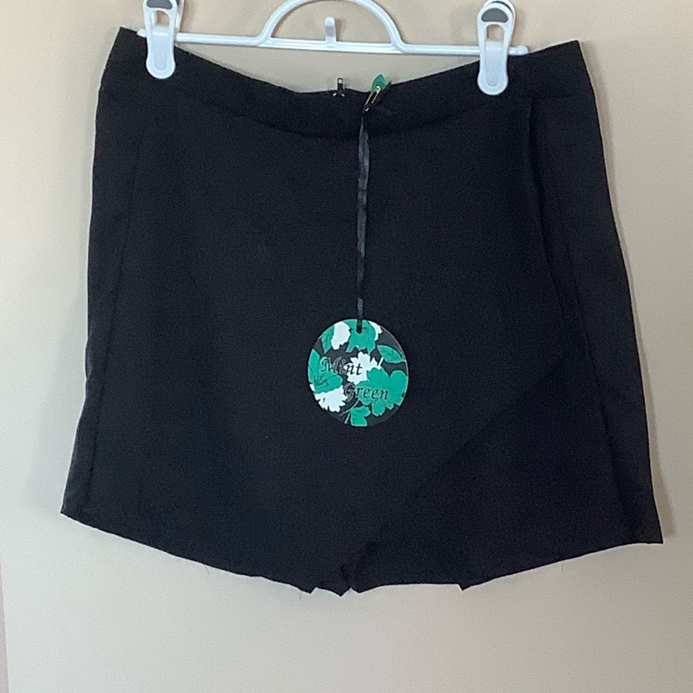 SKORT